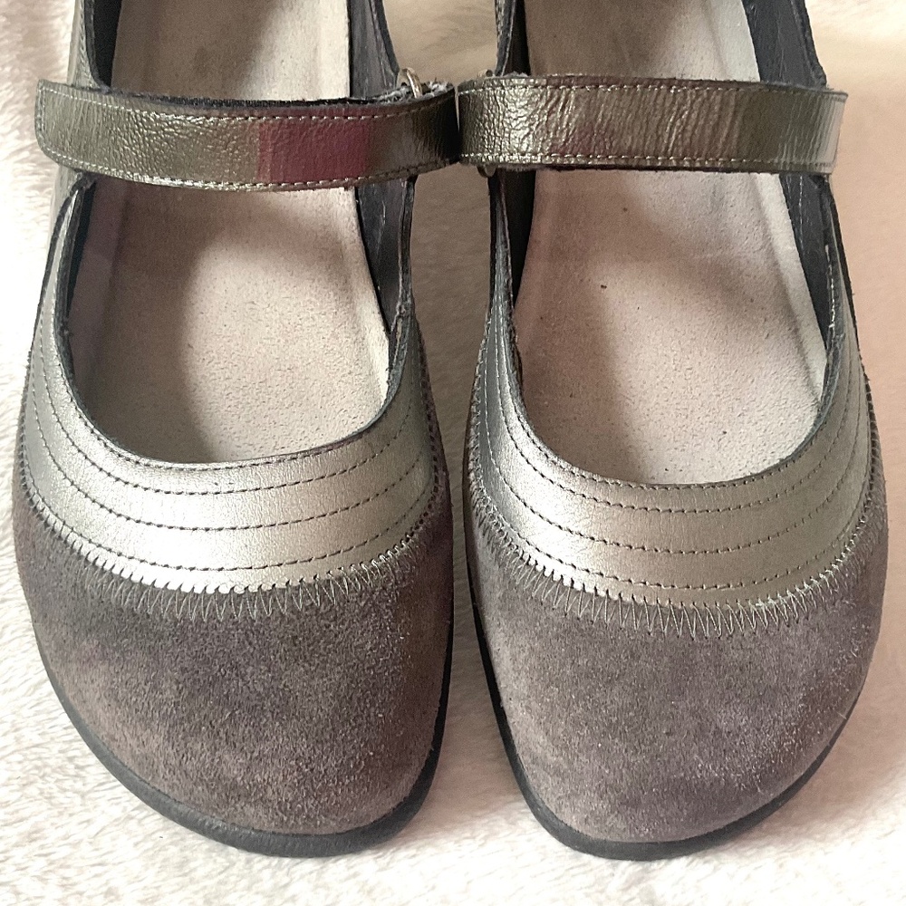 GRAY NAOT SUEDE LEATHER COMBO KIREI MARY JANES SIZE 7.5/38 - Picture 3 of 13